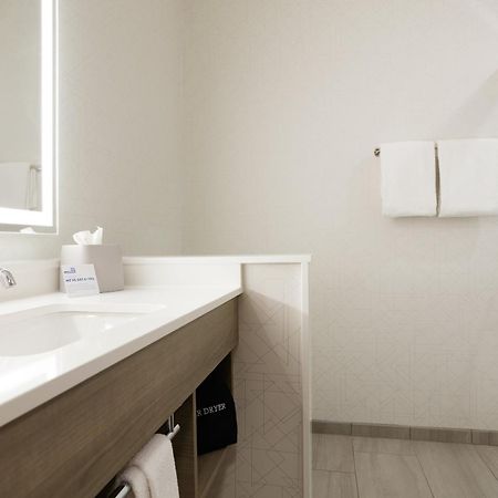 Holiday Inn Express & Suites Memphis East By Ihg Bagian luar foto